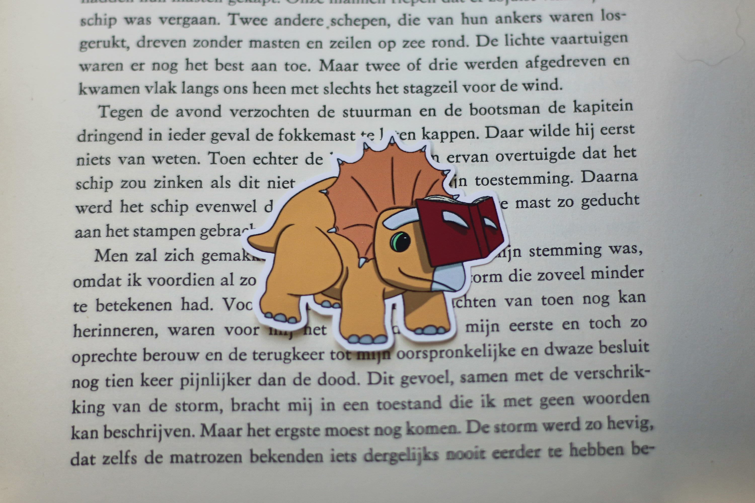 Reading dinosaurs stickers