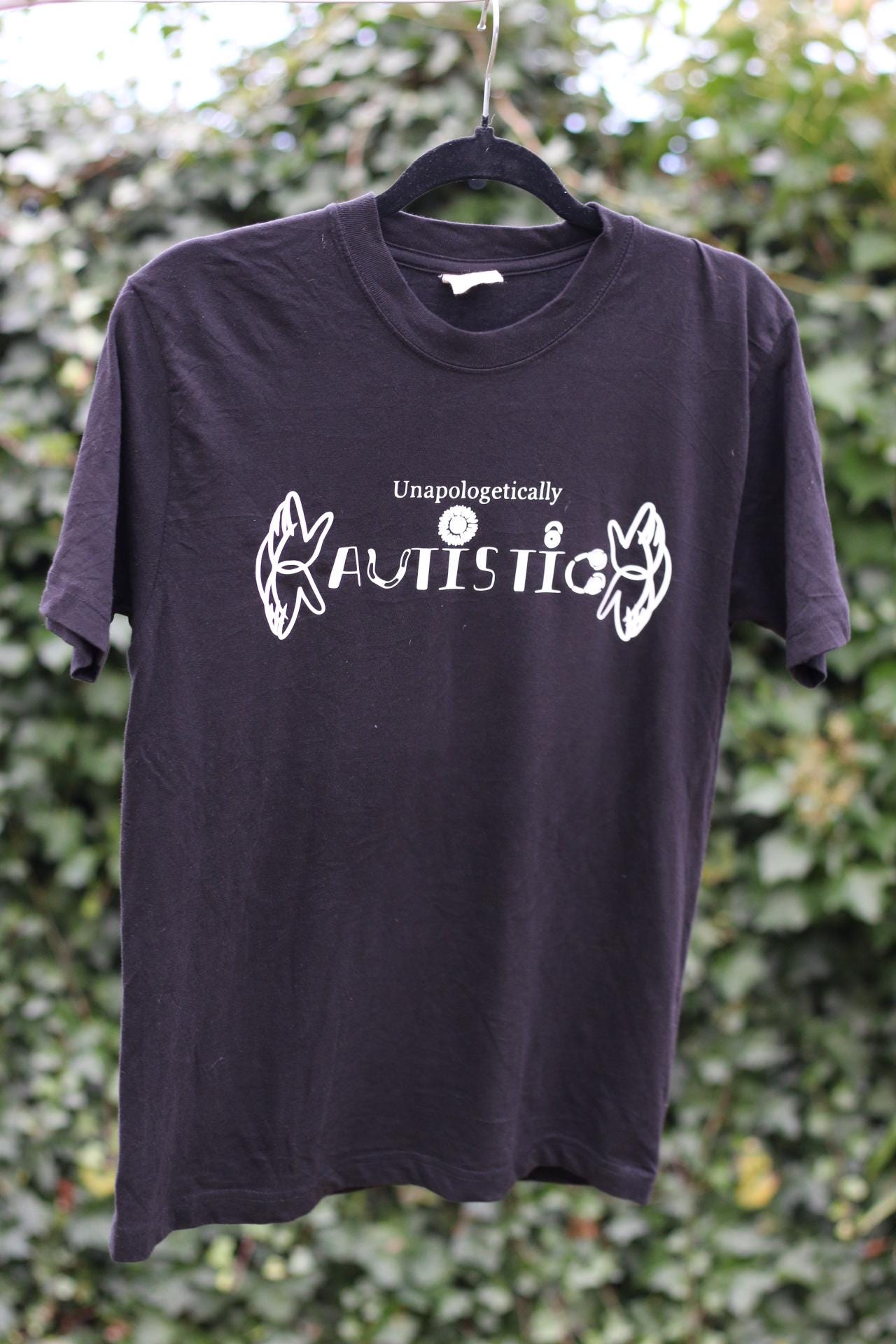 T-shirt unapolegeticly autistic