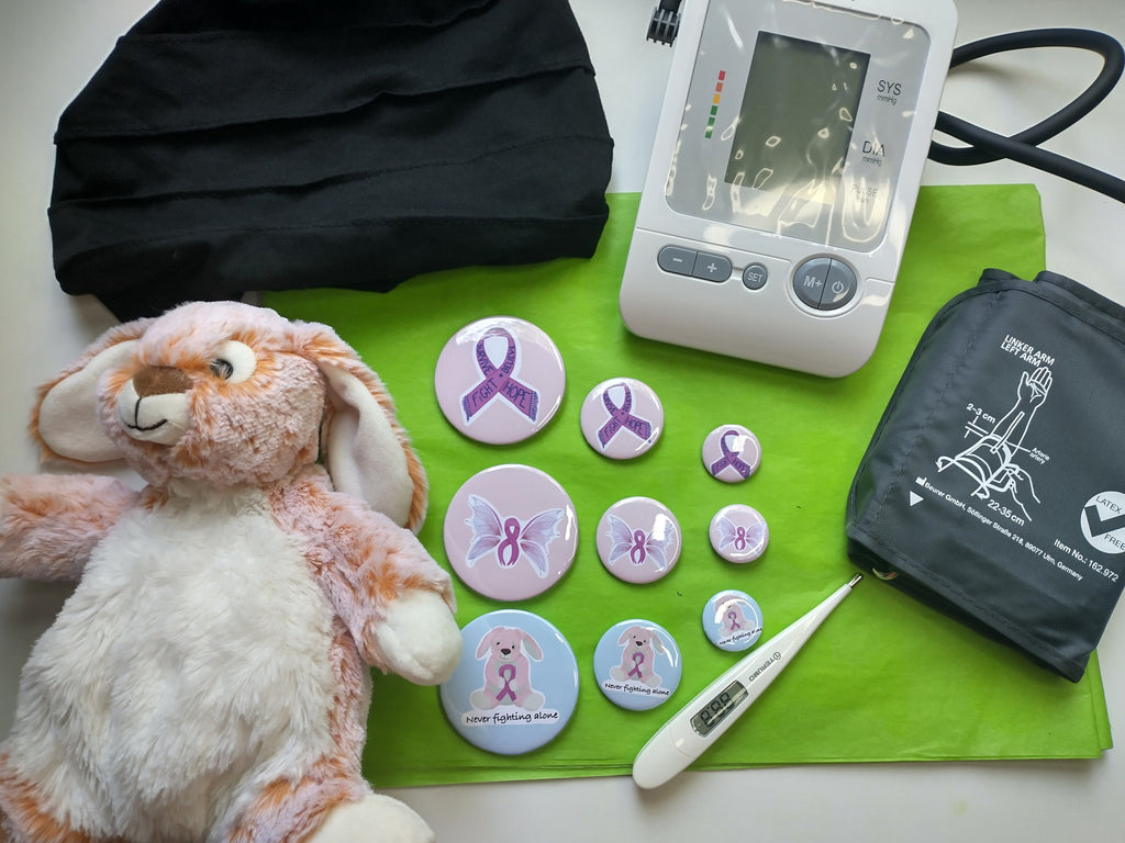 breast cancer suport badge / pin